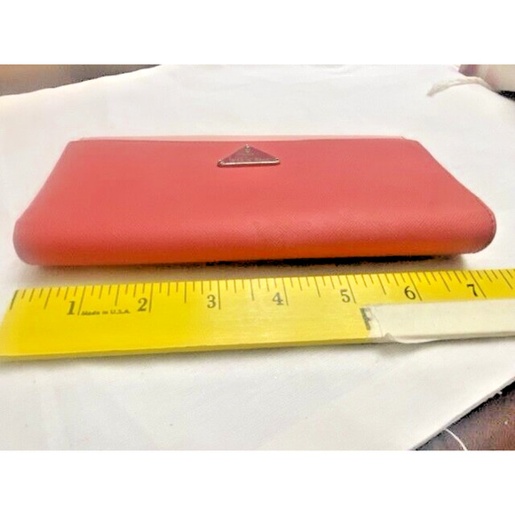 Authentic Prada Saffiano Leather Bifold Long Light Pink 2 tone Wallet w/snaps - Picture 14 of 15